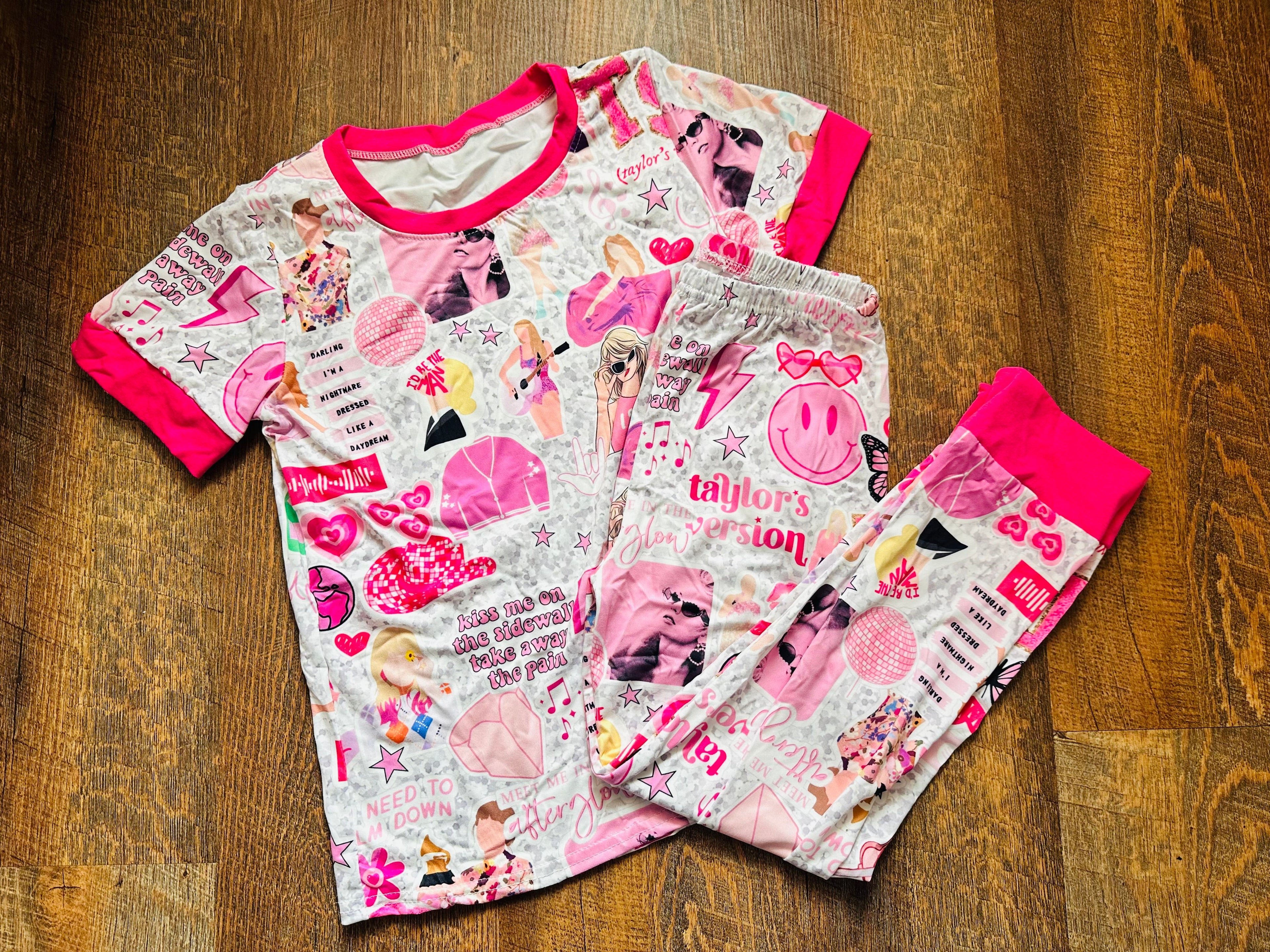 Pink Swift Lounge -